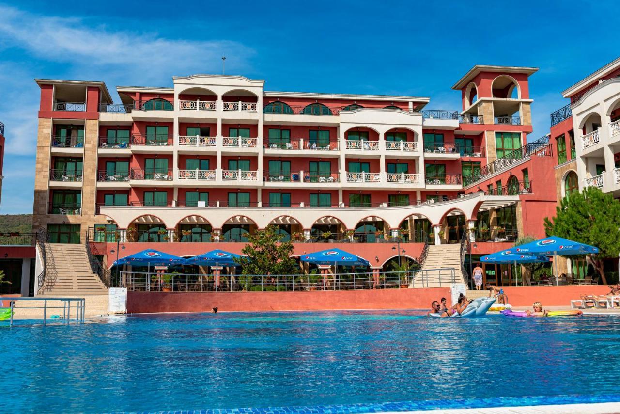 Menada Saint George Palace Sveti Vlas Exterior foto