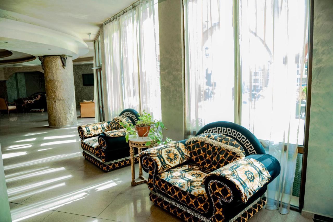 Menada Saint George Palace Sveti Vlas Exterior foto