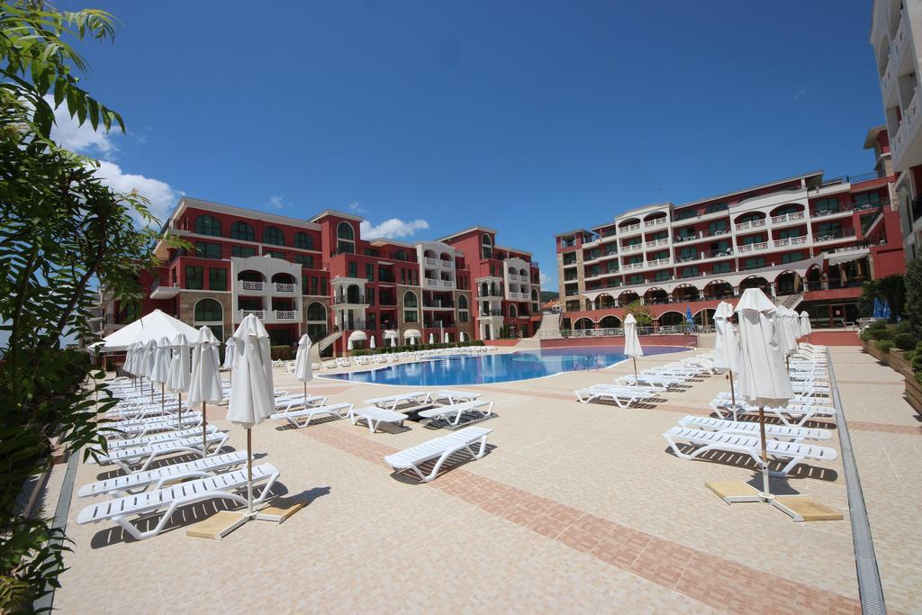 Menada Saint George Palace Sveti Vlas Exterior foto