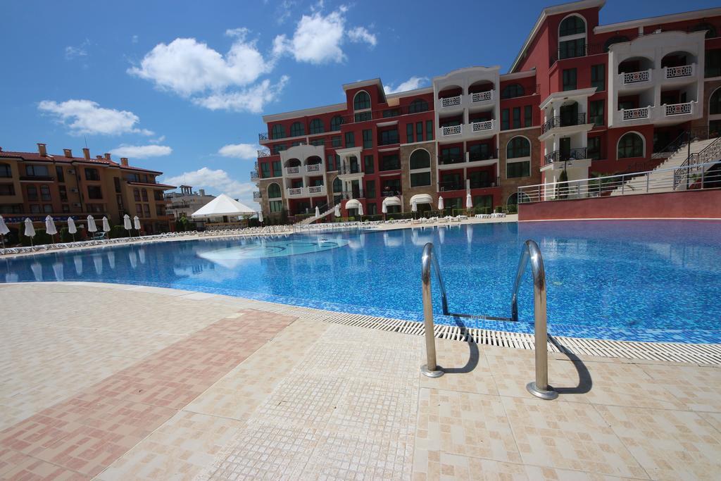 Menada Saint George Palace Sveti Vlas Exterior foto