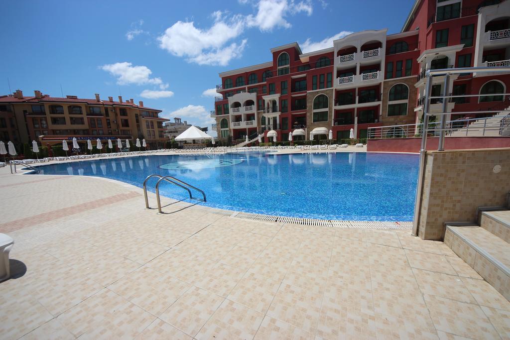 Menada Saint George Palace Sveti Vlas Exterior foto